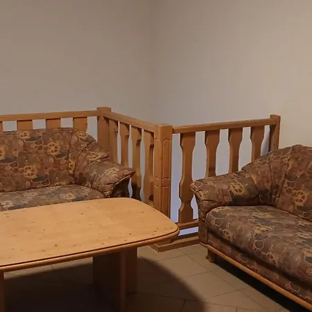 Privatzimmer ホームステイ Wolfern